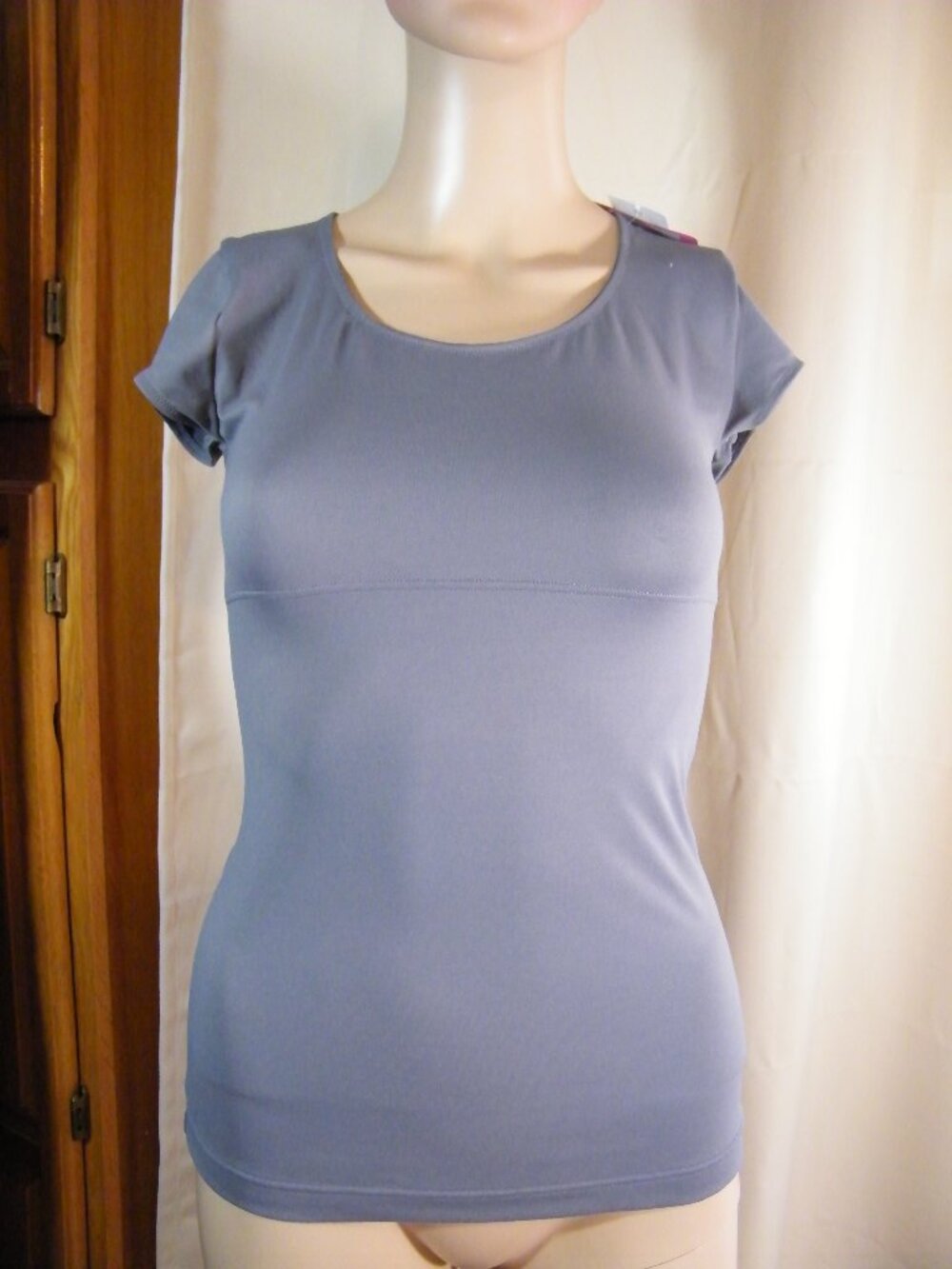 Skinny Tummy toning shirt Sweet Nothings Sz. Small women NWOT